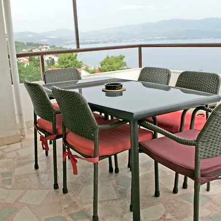 Zvonimir Apartment *